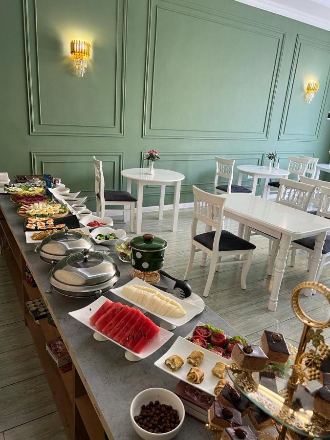Resident Hotel Ташкент Екстериор снимка