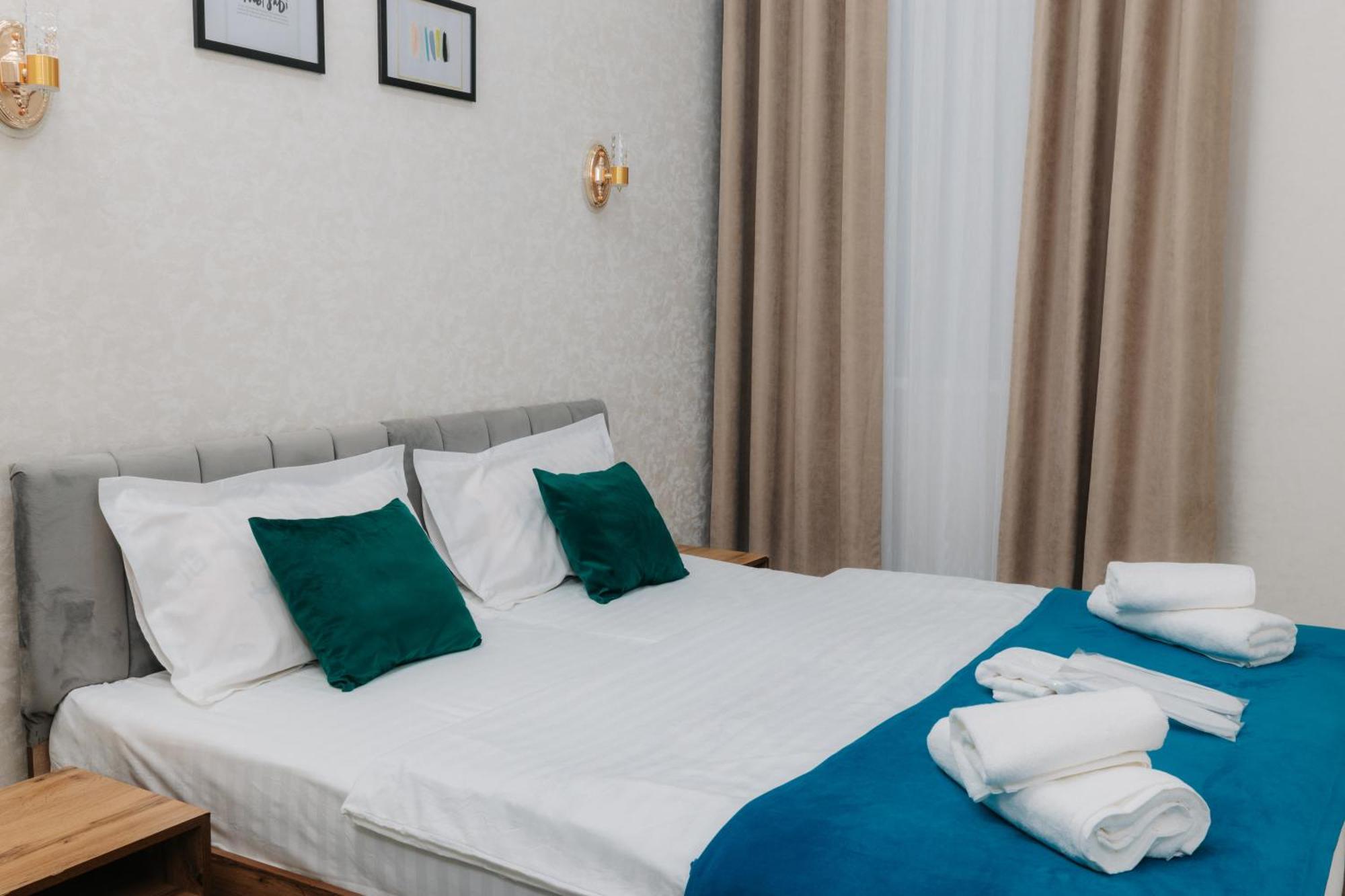 Resident Hotel Ташкент Екстериор снимка