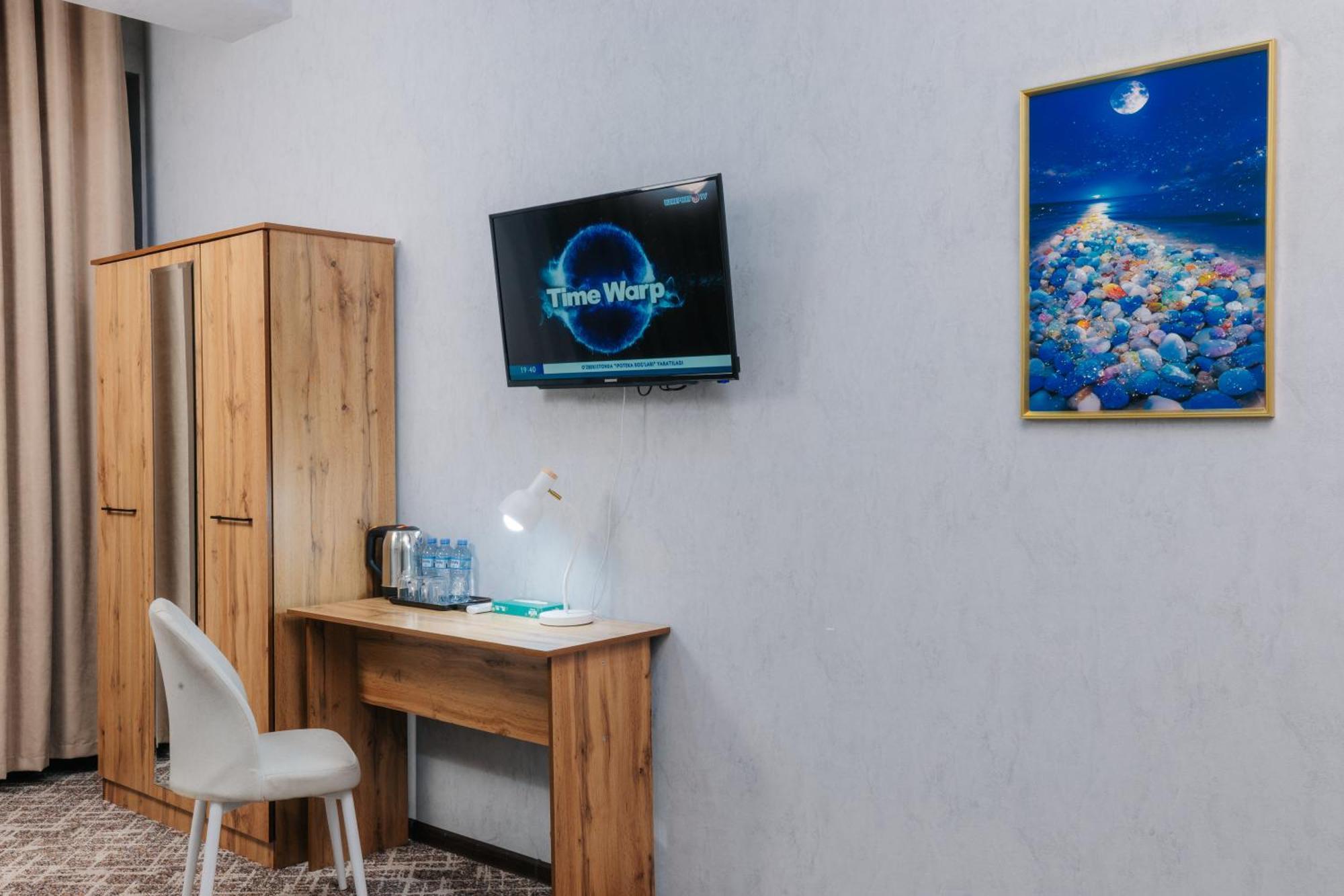 Resident Hotel Ташкент Екстериор снимка