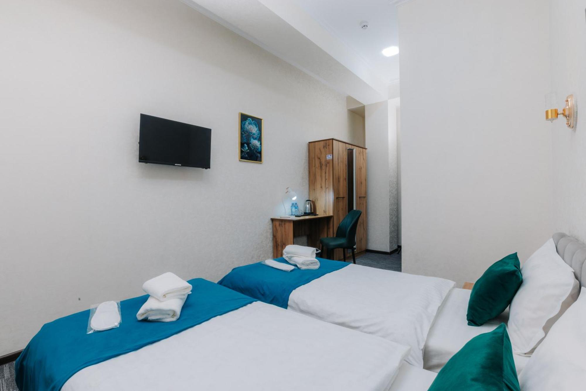 Resident Hotel Ташкент Екстериор снимка