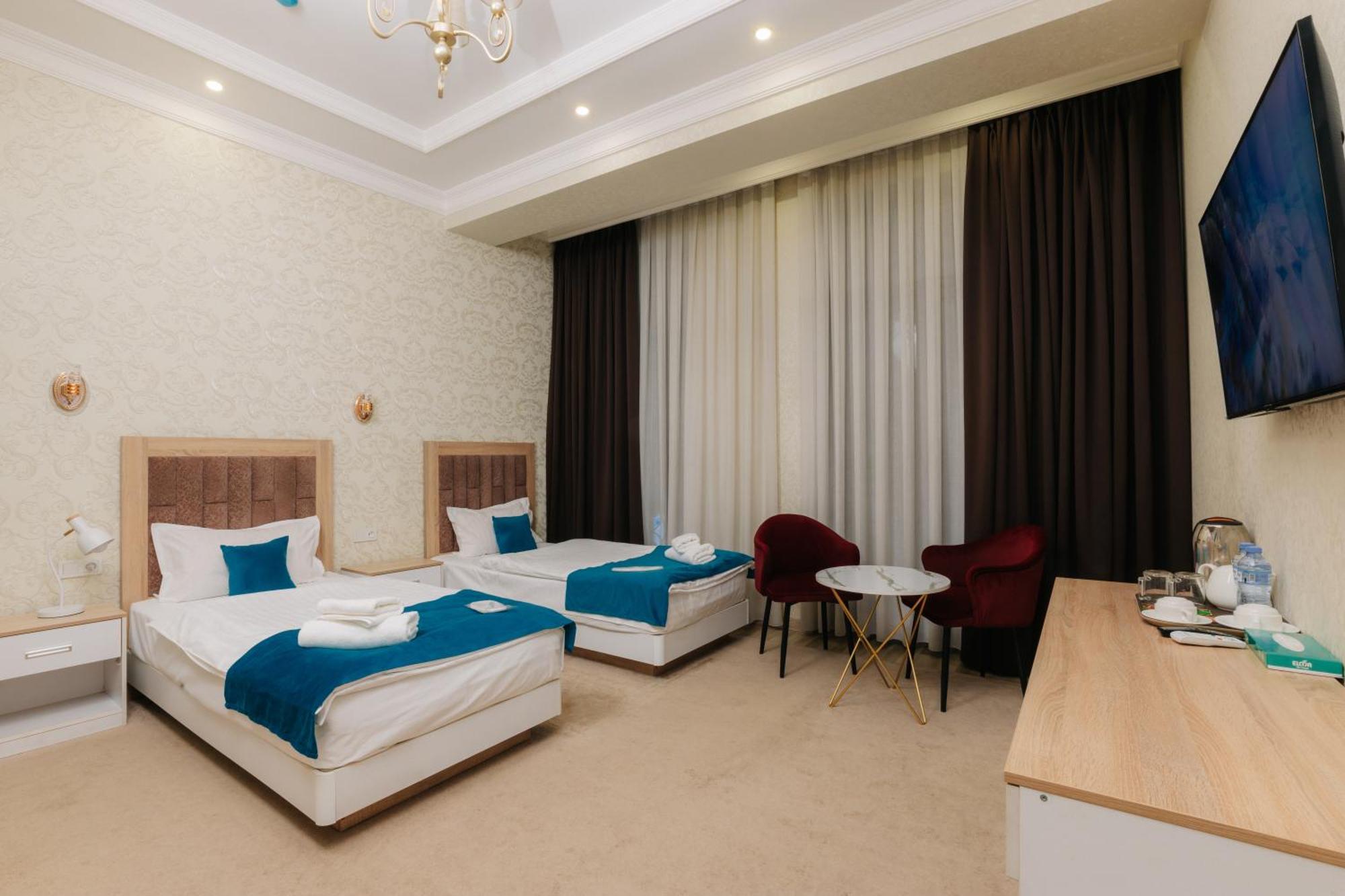 Resident Hotel Ташкент Екстериор снимка