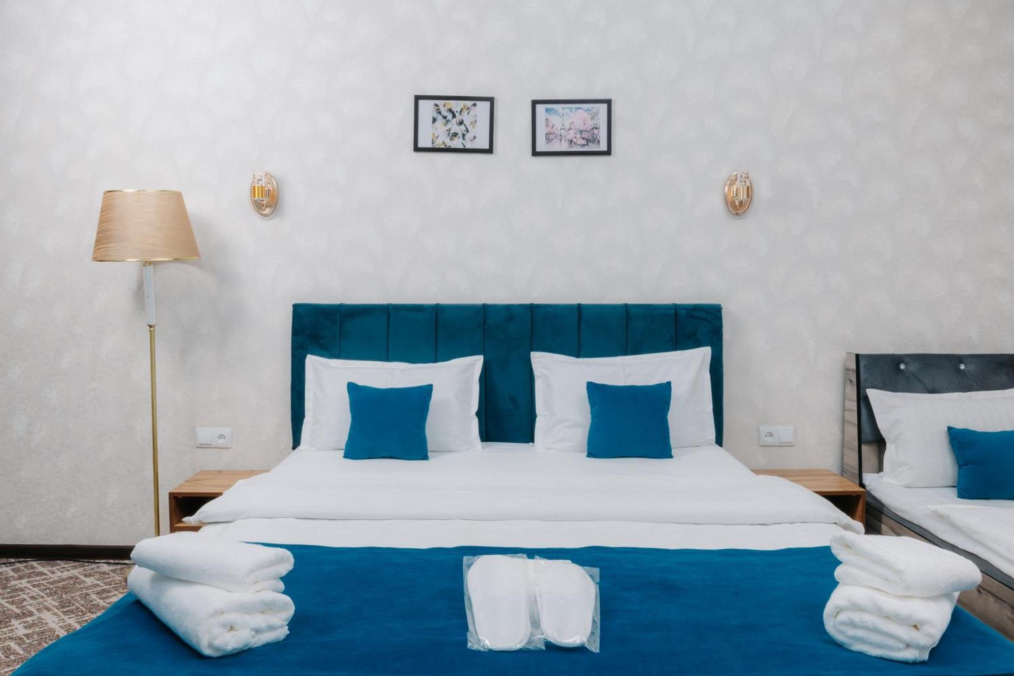 Resident Hotel Ташкент Екстериор снимка