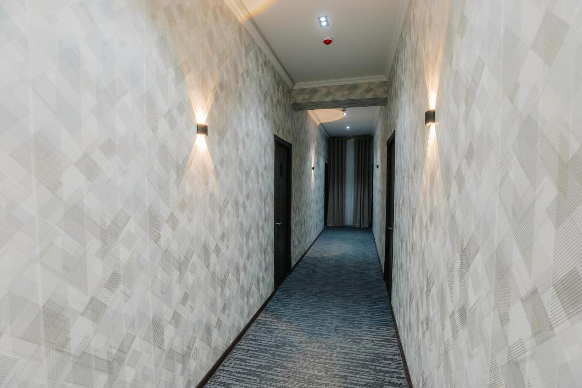 Resident Hotel Ташкент Екстериор снимка