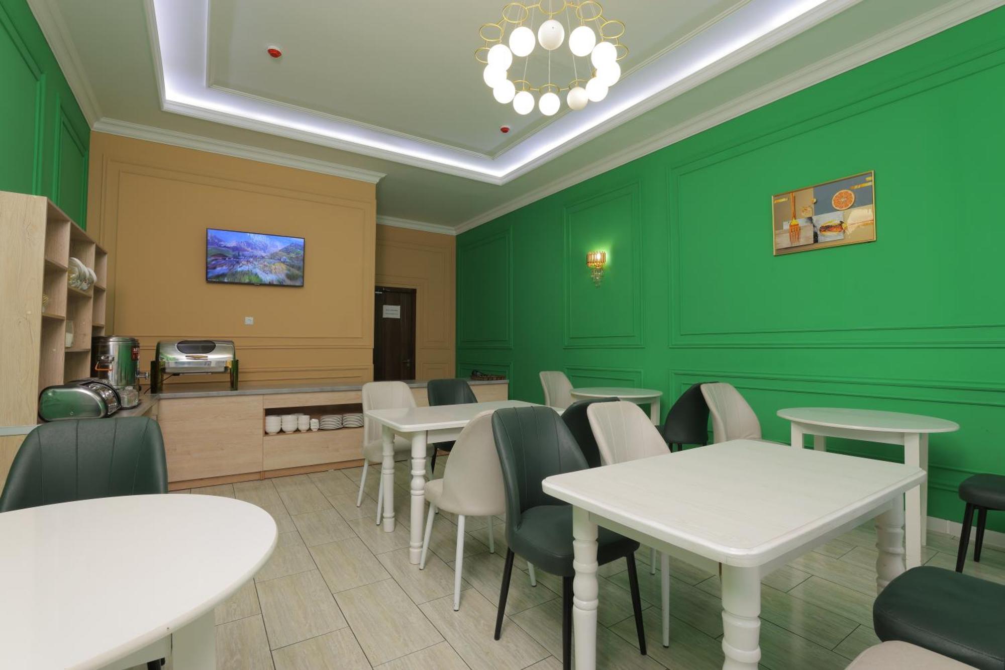 Resident Hotel Ташкент Екстериор снимка